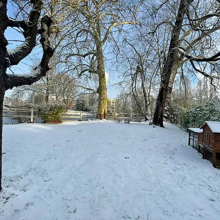 House 20 Min From Paris