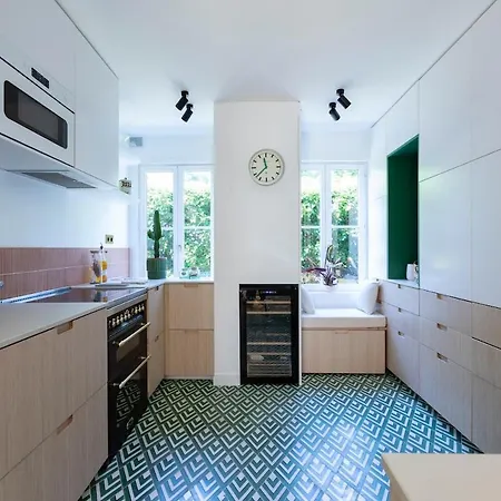 House 20 Min From Paris Дом отдыха Ле-Везине